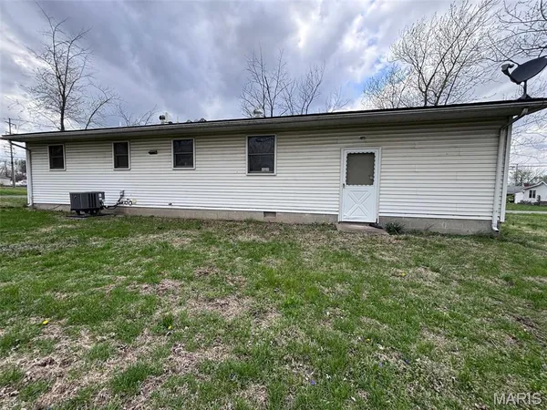 $83,000 | 701 Sumner Street, Jerseyville, IL 62052