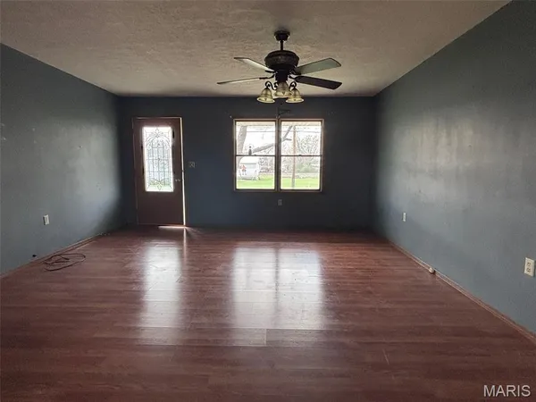 $83,000 | 701 Sumner Street, Jerseyville, IL 62052