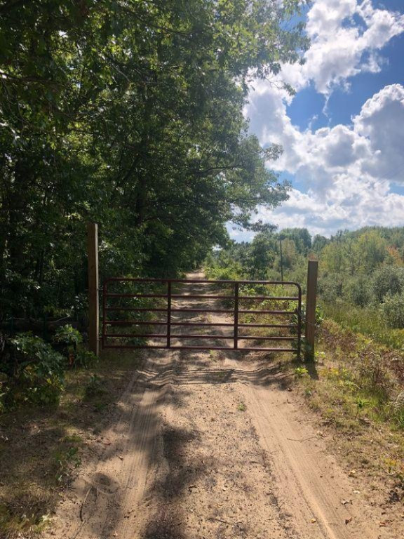 South Quarterline Road Muskegon, MI 49444 - Photo 1 of 17 IS6mghjjfgcuoc1000000000