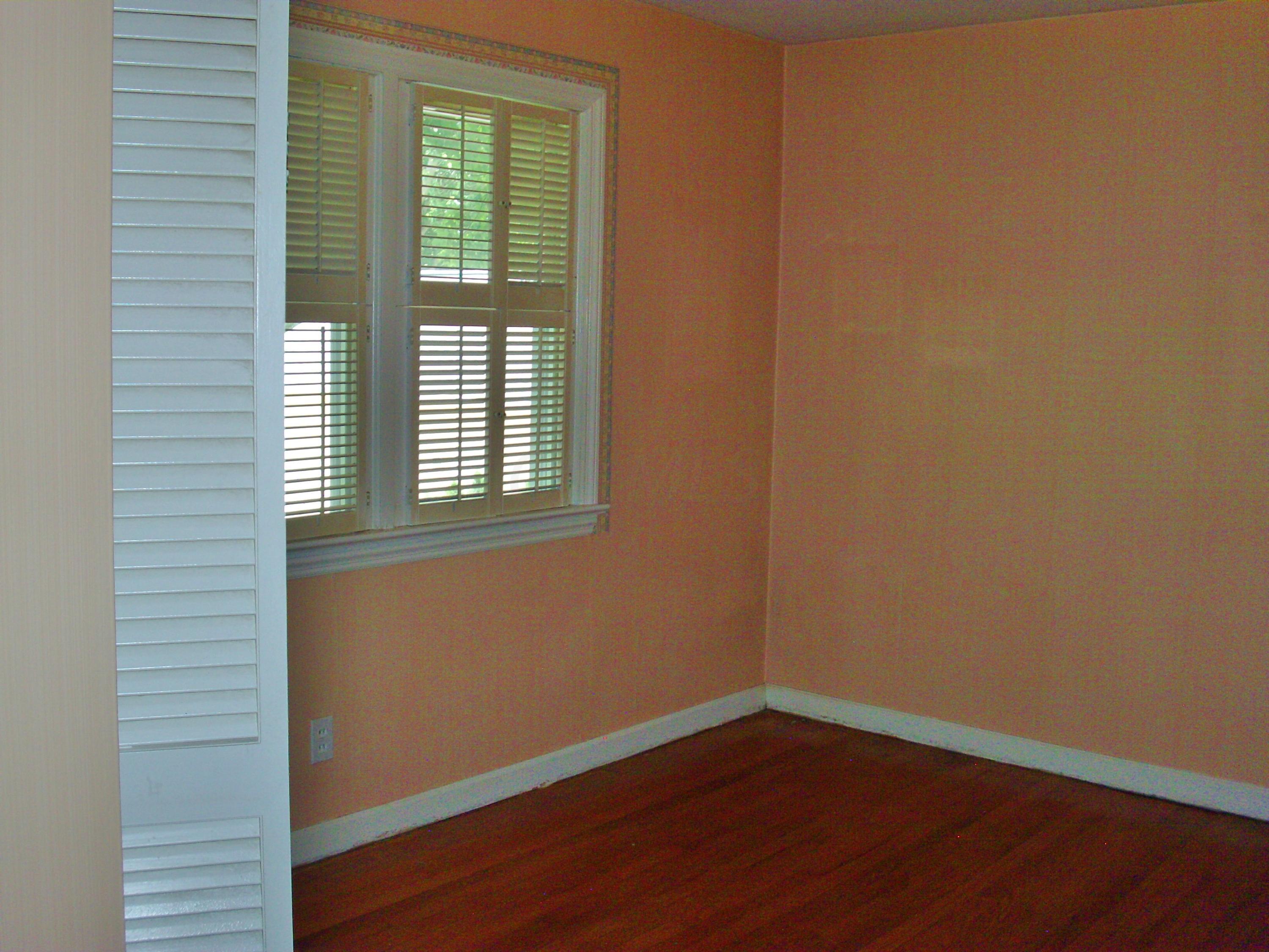 1521 Ashdowne Road Columbus, OH 43221 - Photo 18 of 37