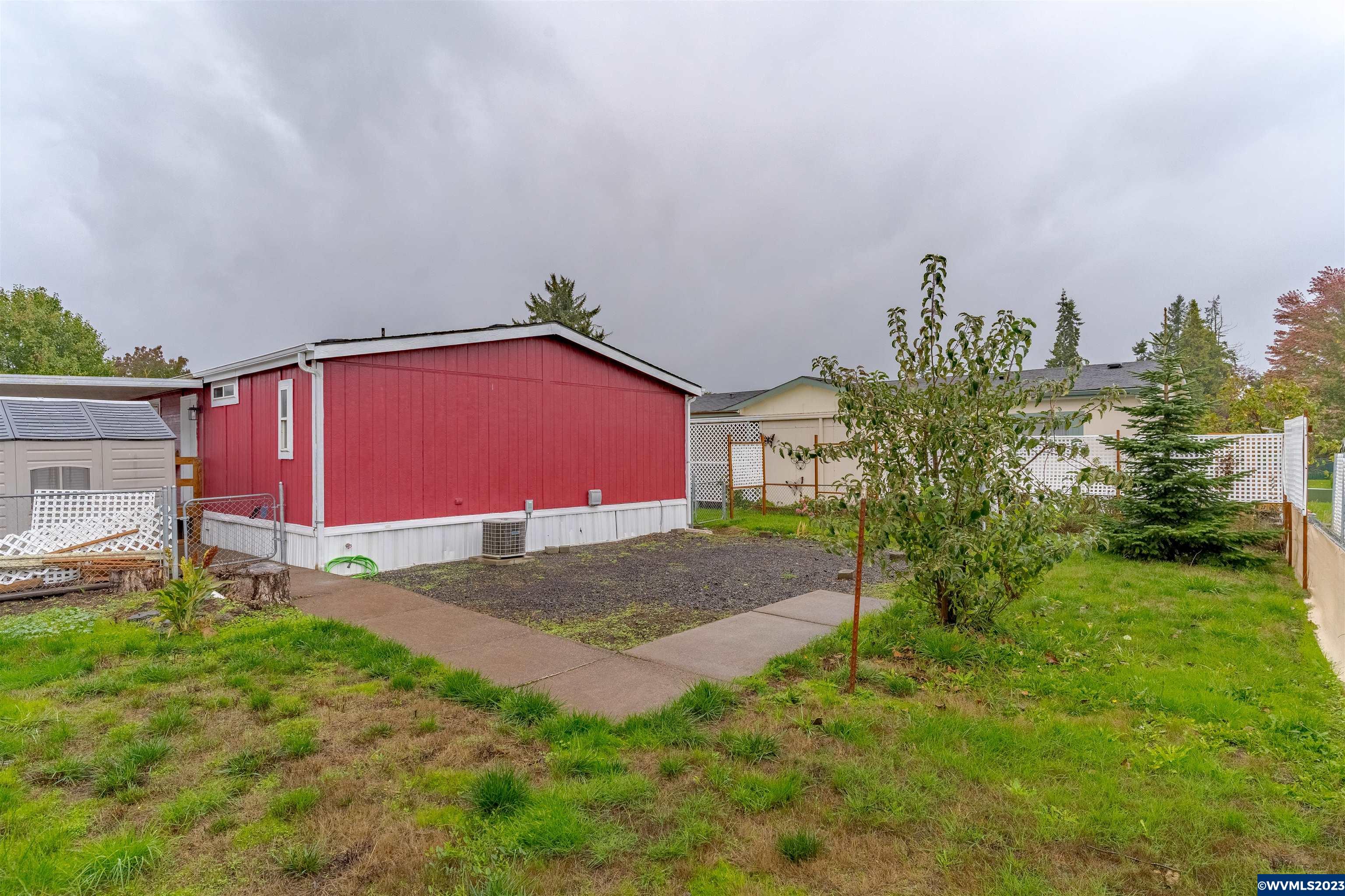 2151 Three Lakes Road Southeast, Unit 14 Albany, OR 97322 - Photo 23 of 27 Gallery Image 23