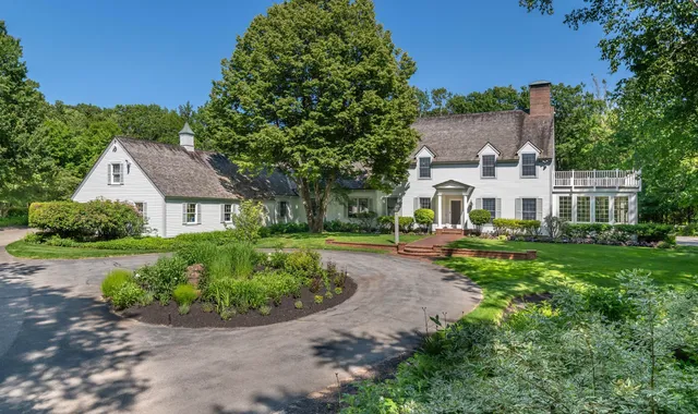 $3,950,000 | 3 Canter Lane, Cape Elizabeth, ME 04107