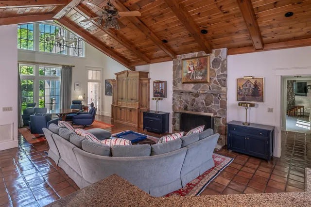 $3,950,000 | 3 Canter Lane, Cape Elizabeth, ME 04107