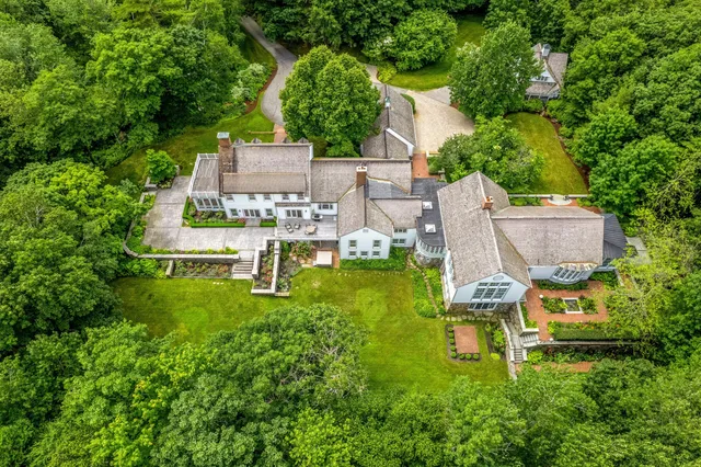 $3,950,000 | 3 Canter Lane, Cape Elizabeth, ME 04107