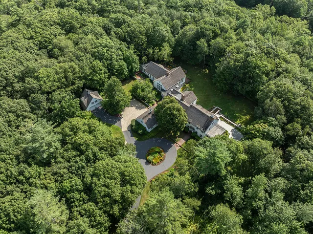 $3,950,000 | 3 Canter Lane, Cape Elizabeth, ME 04107