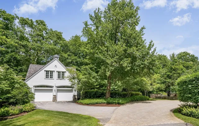 $3,950,000 | 3 Canter Lane, Cape Elizabeth, ME 04107