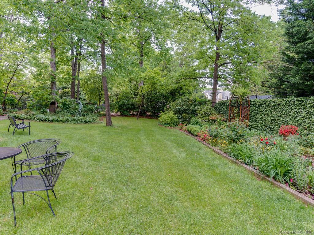 850 Cherokee Road Charlotte, NC 28207 - Photo 19 of 21 Gallery Image 19