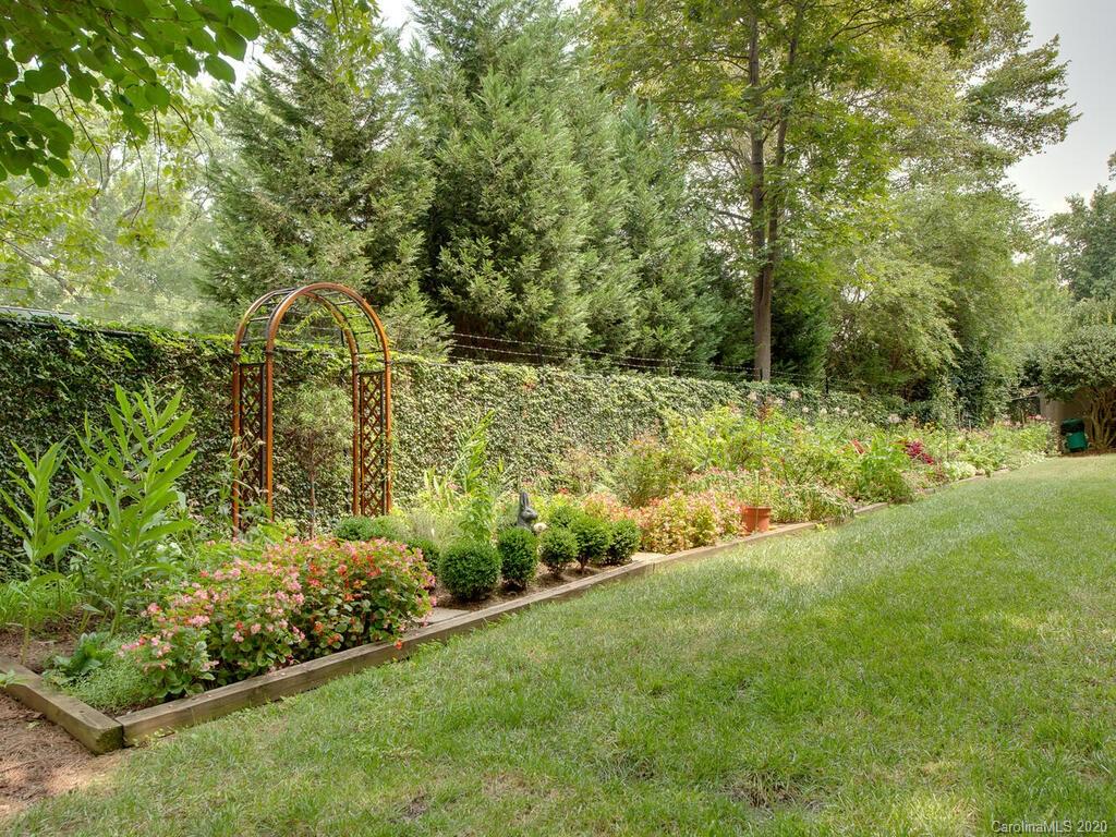 850 Cherokee Road Charlotte, NC 28207 - Photo 21 of 21 Gallery Image 21