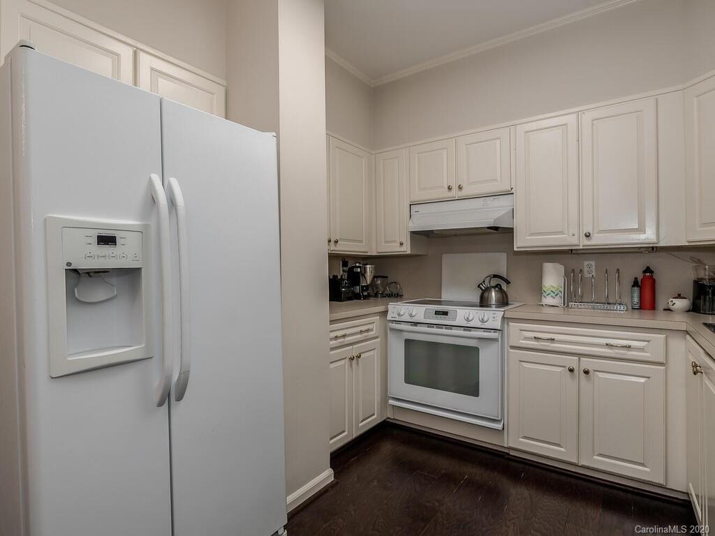 850 Cherokee Road Charlotte, NC 28207 - Photo 4 of 21 Gallery Image 4