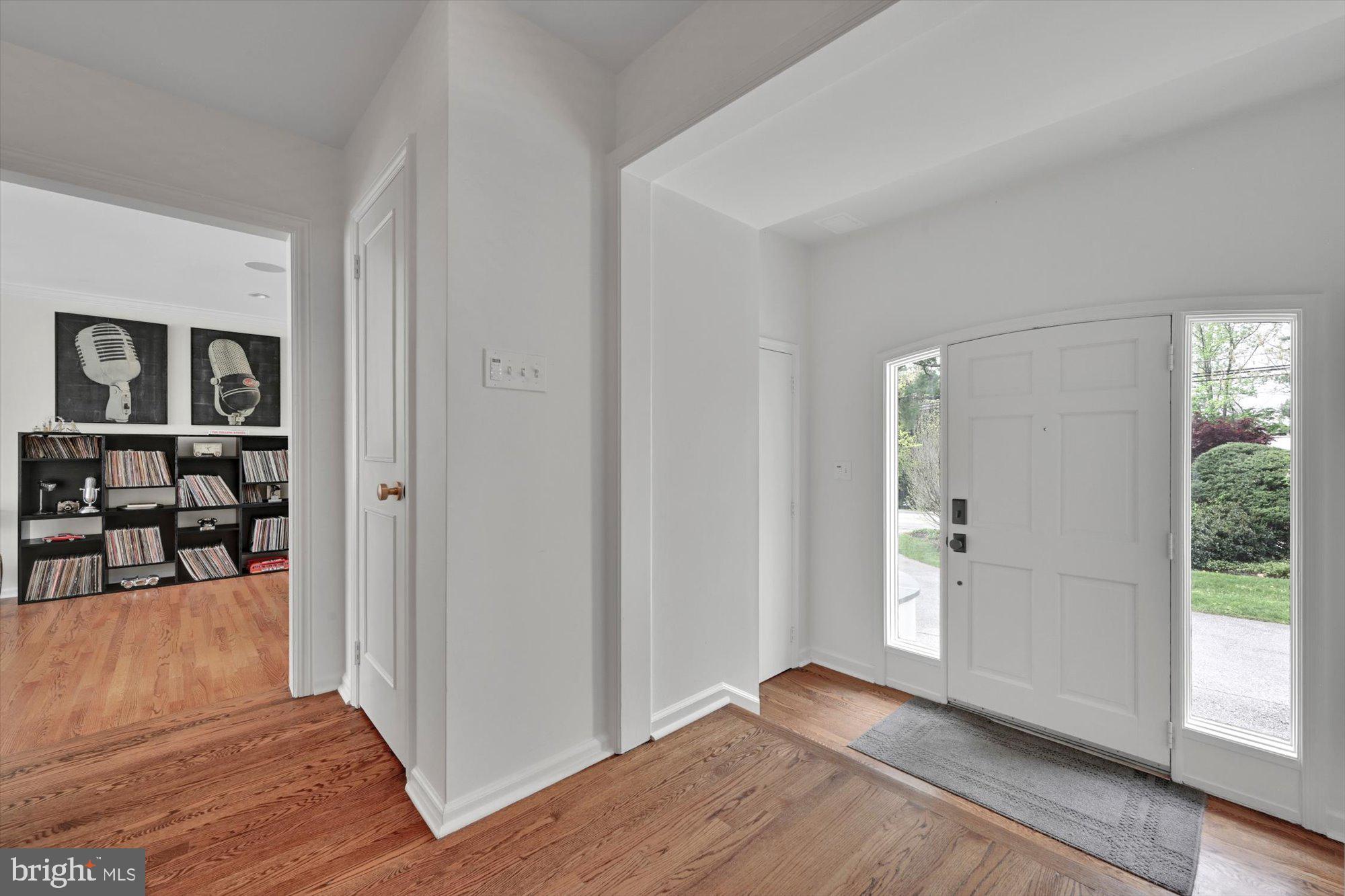 941 Merion Square Road Gladwyne, PA 19035 - Photo 3 of 50 Foyer