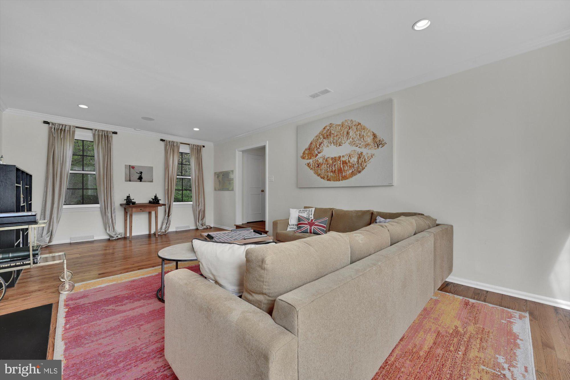 941 Merion Square Road Gladwyne, PA 19035 - Photo 6 of 50 Living Room