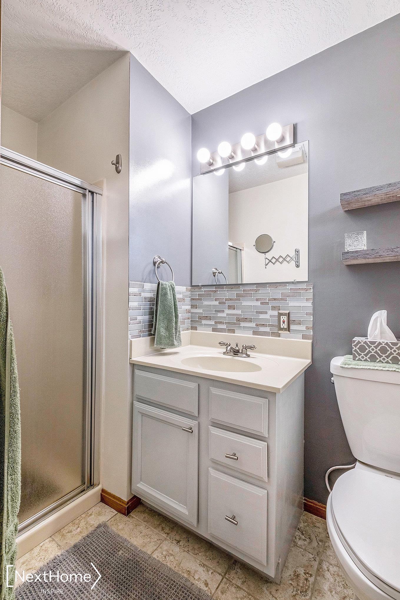 8122 Beecher Road Flushing, MI 48433 - Photo 17 of 41 Gallery Image 17