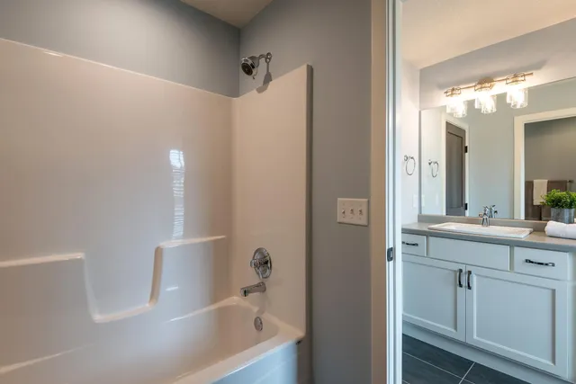 $746,000 | 4636 Fable Road North, Hugo, MN 55038