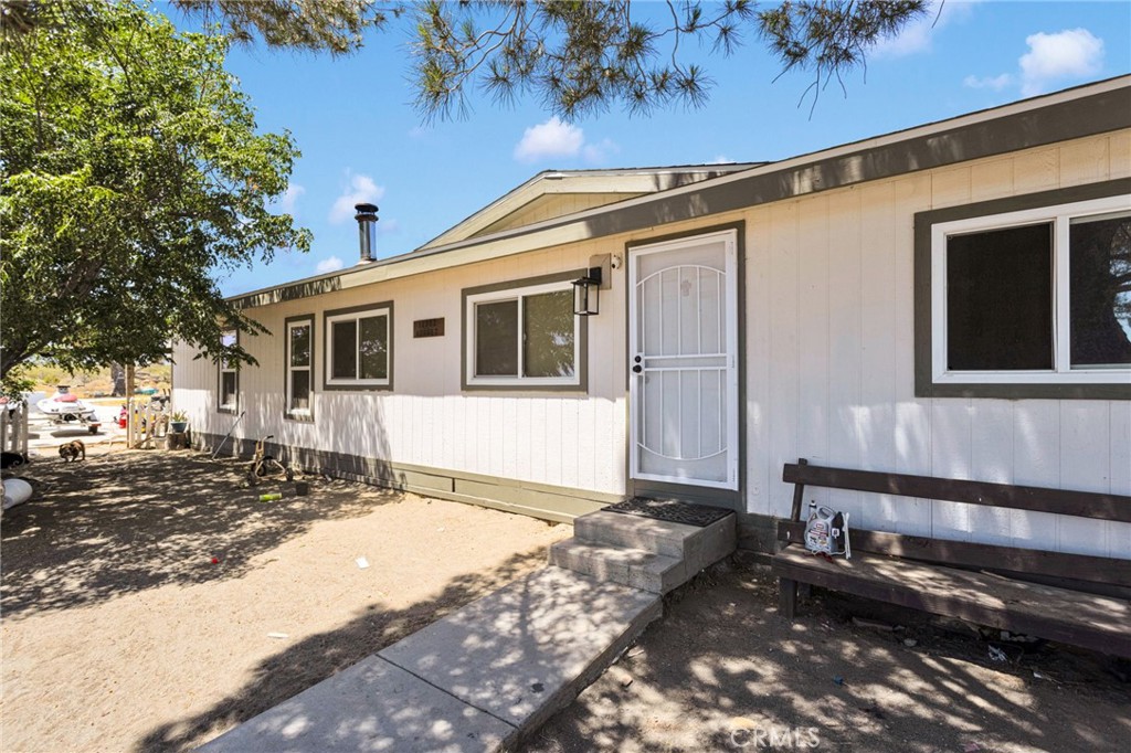 12352 Nugget Road Phelan, CA 92371 - Photo 3 of 36
