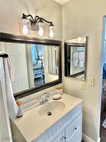 $2,195 | 2716 Lodestone Drive, Las Vegas, NV 89117