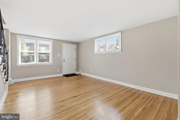 $2,250 | 271 West Wyncliffe Avenue, Clifton Heights, PA 19018