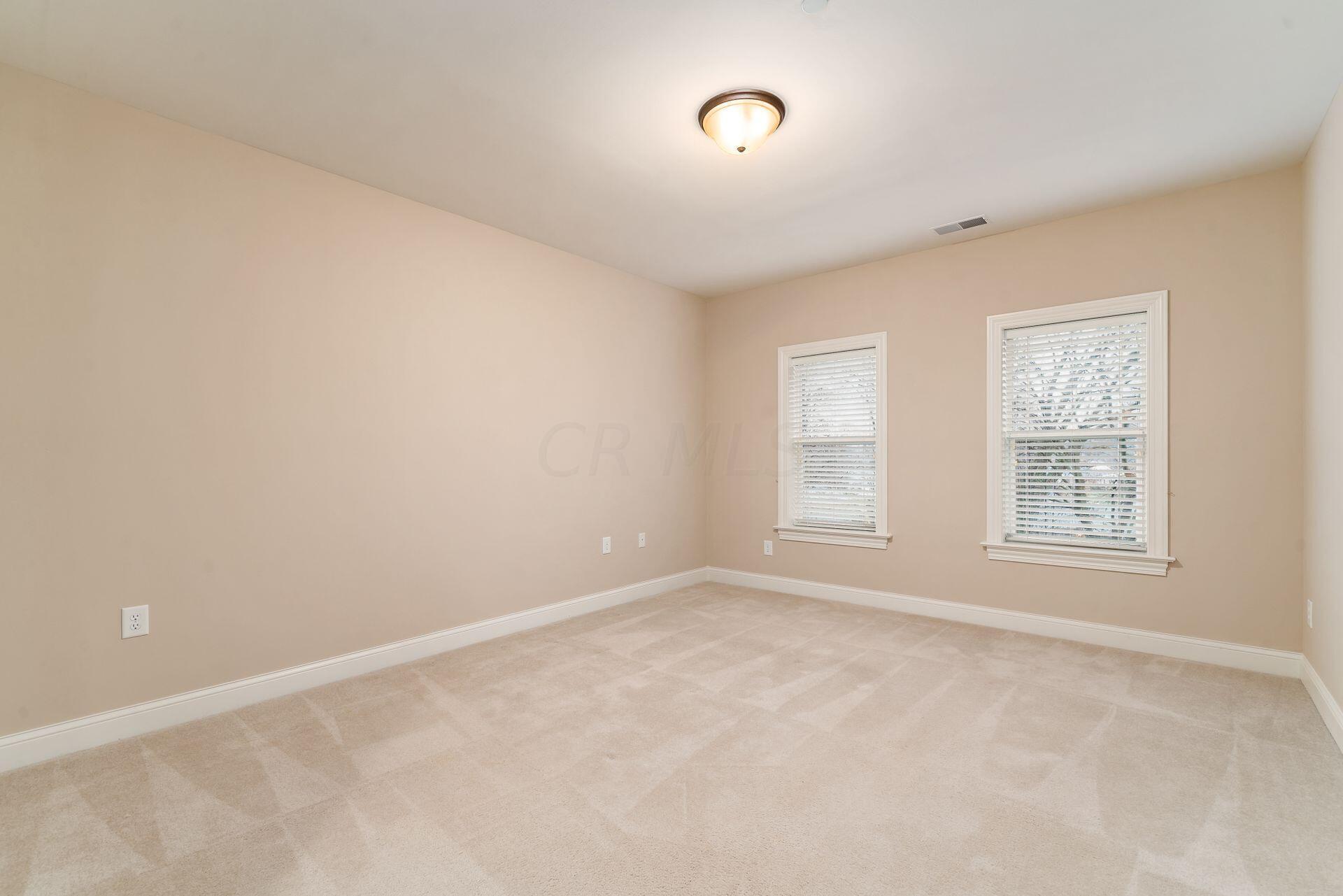 3175 Tremont Road, Unit 311 Columbus, OH 43221 - Photo 22 of 26 017_4_R 3175 Tremont Rd 047-