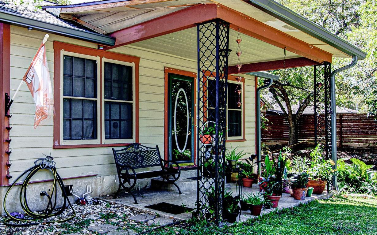 3205 Menchaca Road Austin, TX 78704 - Photo 3 of 19 Entrance to property featuring a porch