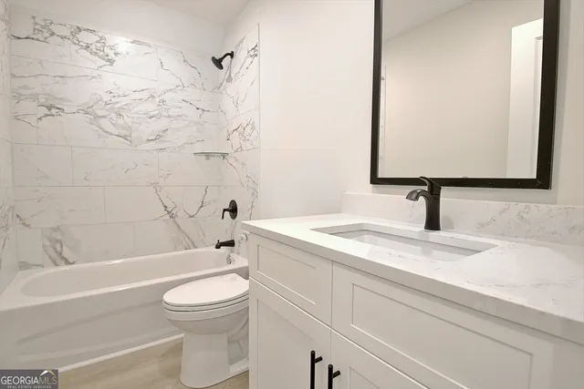 $679,900 | 40 Greylock Crk Drive, Senoia, GA 30276