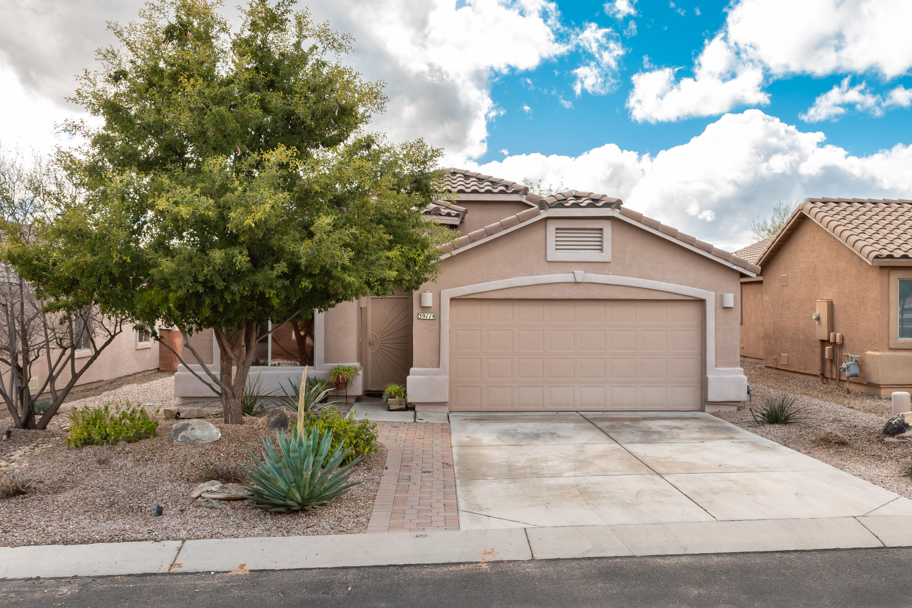 39118 Rodeo Buckle Drive Tucson, AZ 85739 - Photo 2 of 45