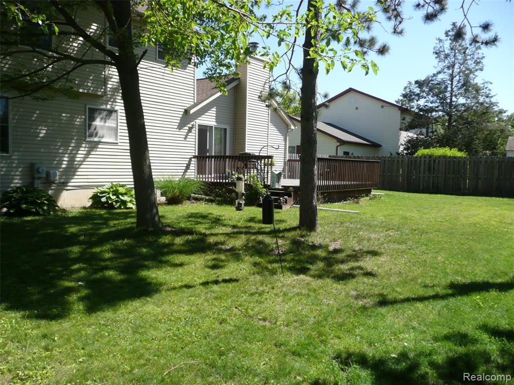 2388 Ava Howell, MI 48843 - Photo 4 of 31