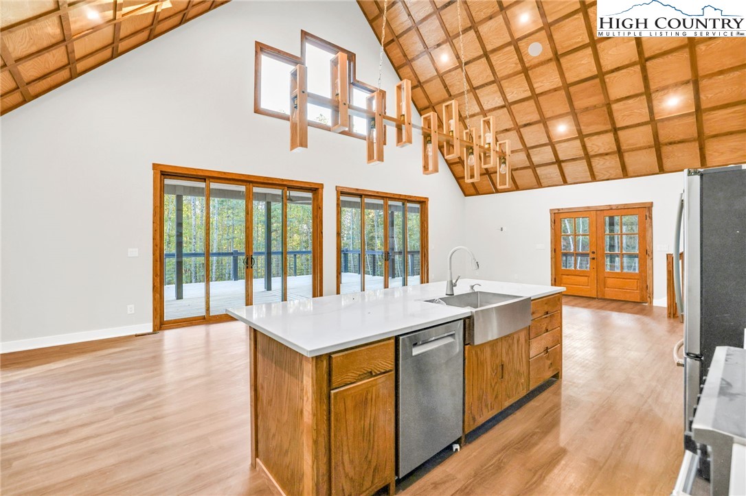 250 Noahs Ridge Fleetwood, NC 28626 - Photo 14 of 50