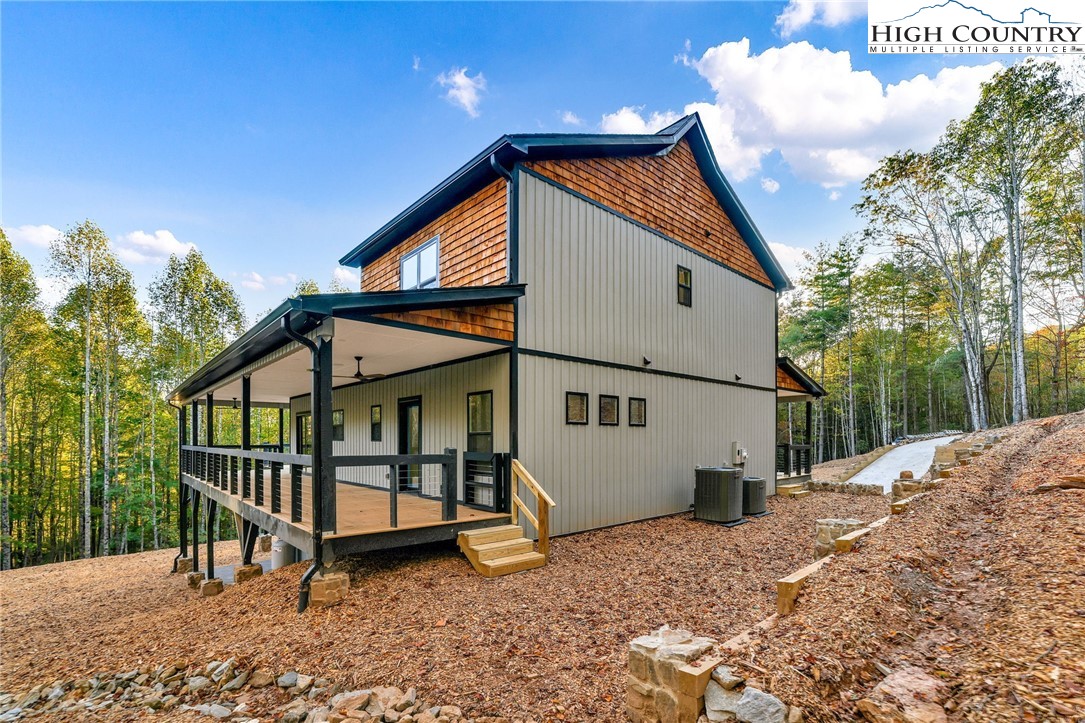 250 Noahs Ridge Fleetwood, NC 28626 - Photo 4 of 50