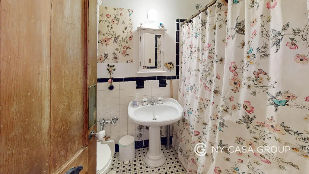 131 Hicks Street, Unit GARDEN Brooklyn, NY 11201 - Photo 9 of 11 Photo 9