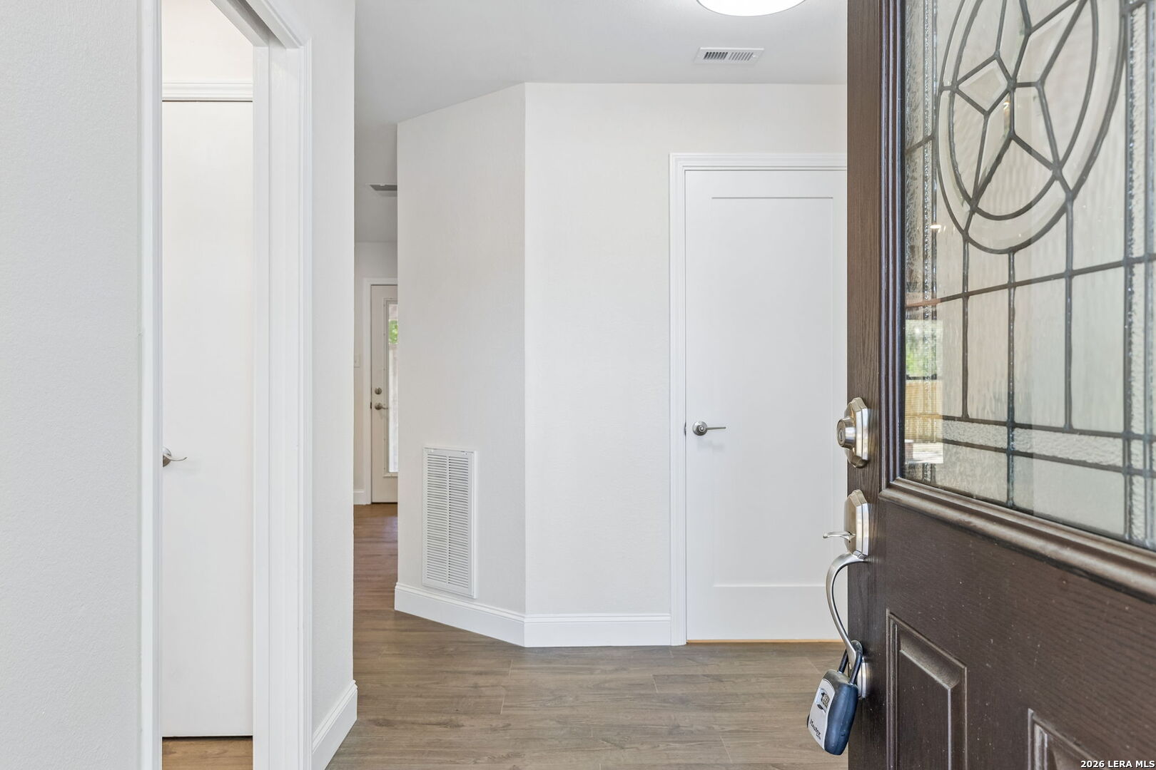 14106 George Road San Antonio, TX 78231 - Photo 8 of 44