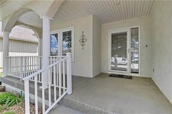 $499,000 | 4641 Southwest Soldier Drive, Lee's Summit, MO 64082