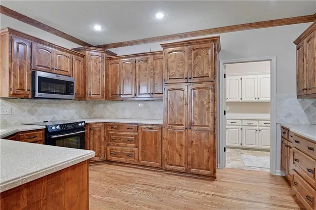 $499,000 | 4641 Southwest Soldier Drive, Lee's Summit, MO 64082