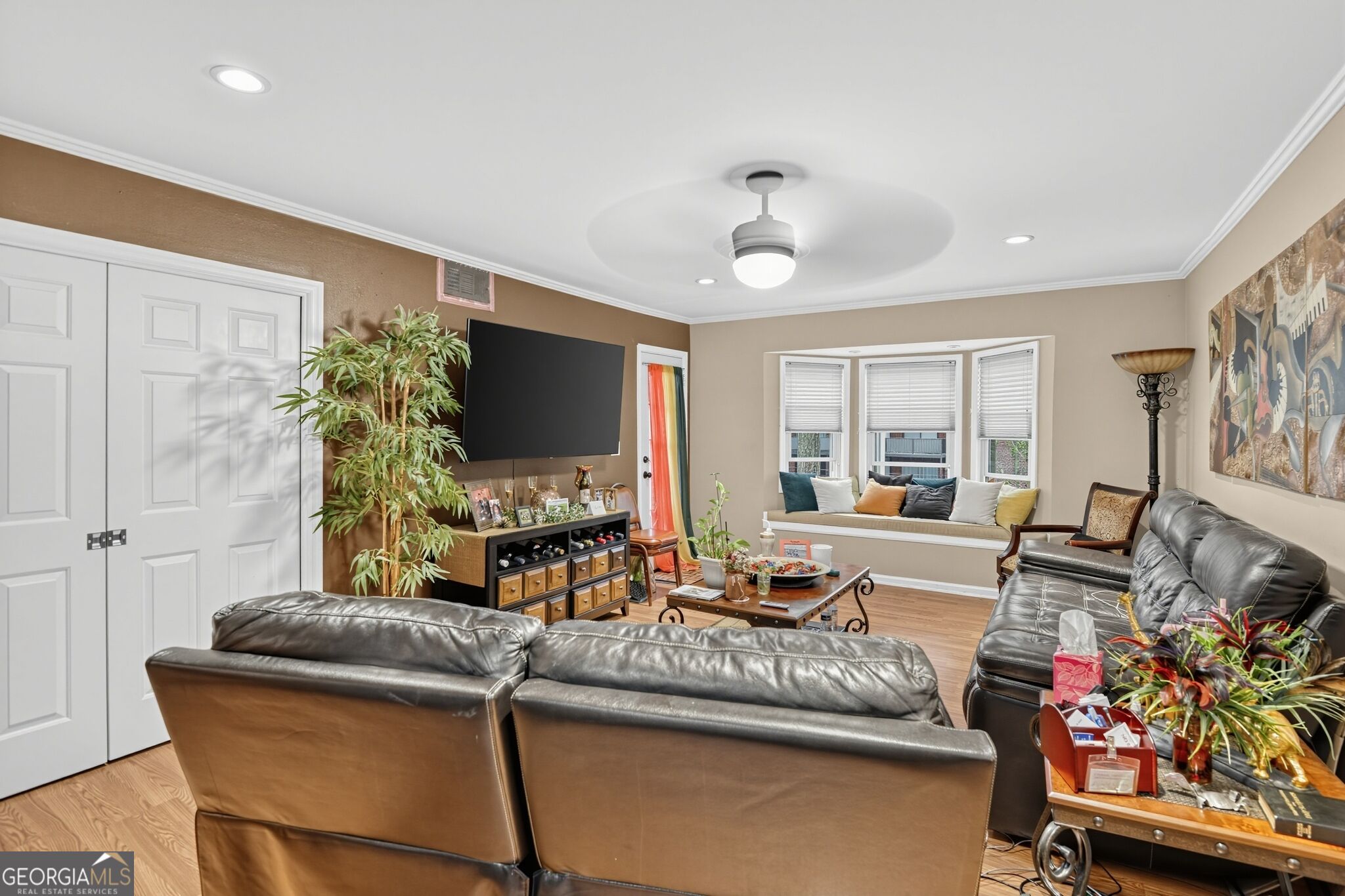 6851 Roswell Road, Unit Q 8 Sandy Springs, GA 30328 - Photo 3 of 28 Gallery Image 3