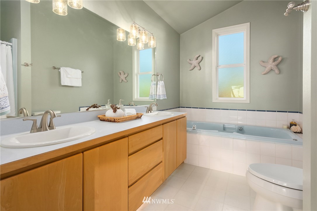 1455 West Beach Road Oak Harbor, WA 98277 - Photo 22 of 40 Gallery Image 22