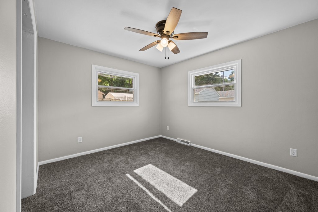 501 38th Street Moline, IL 61265 - Photo 10 of 32