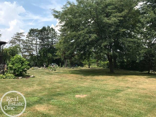 8533 Puttygut Road Casco, MI 48064 - Photo 14 of 84 31353993-13.JPG