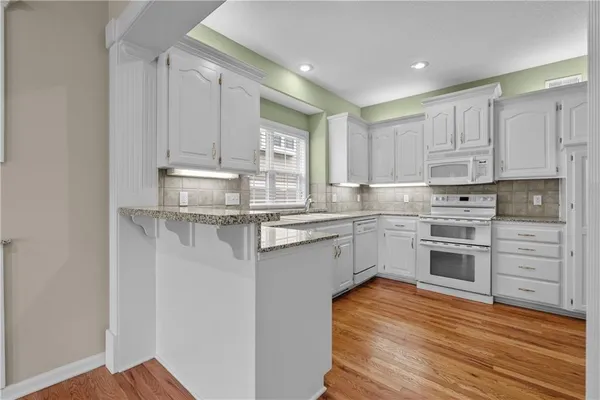 $295,000 | 3702 South Bolger Court, Independence, MO 64055