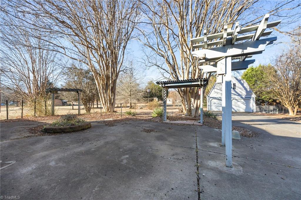 5509 Yanceyville Road Browns Summit, NC 27214 - Photo 38 of 41