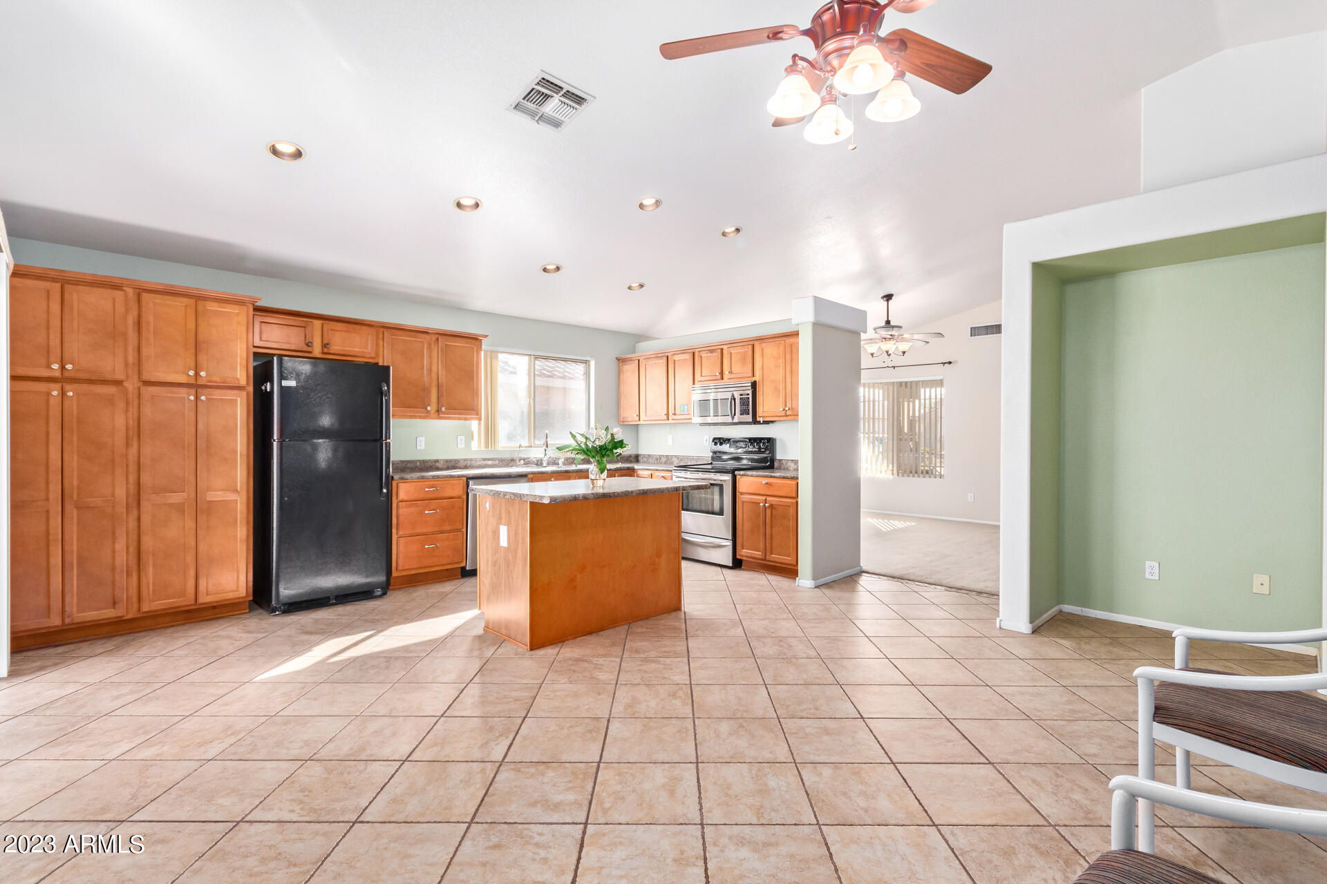 2292 East Springfield Place Chandler, AZ 85286 - Photo 9 of 24 09-Springfield
