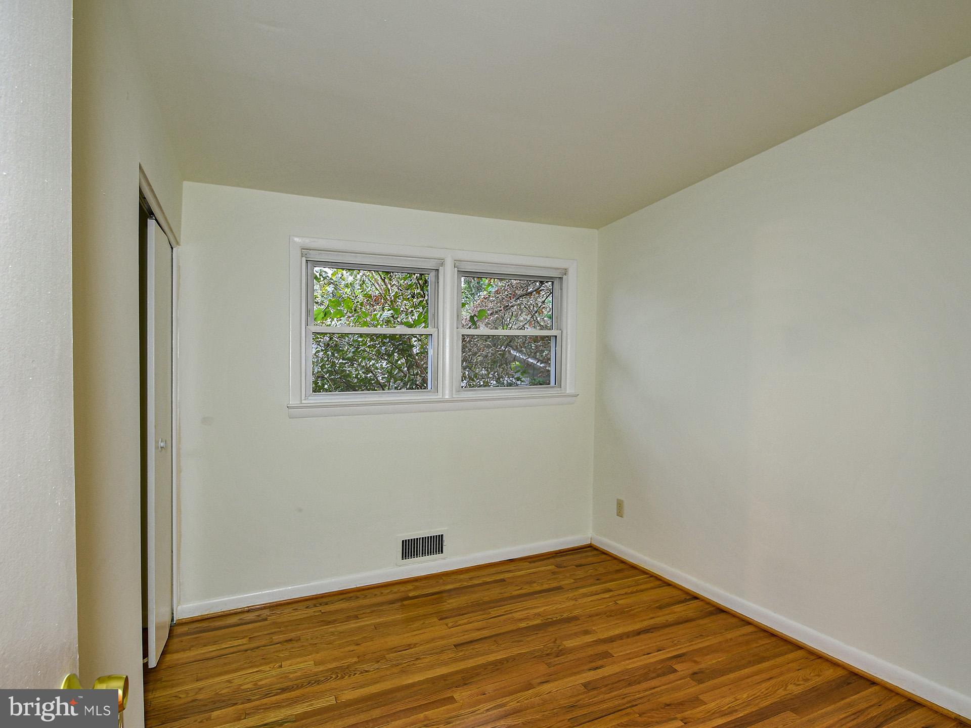 1113 Dunoon Road Silver Spring, MD 20903 - Photo 14 of 32