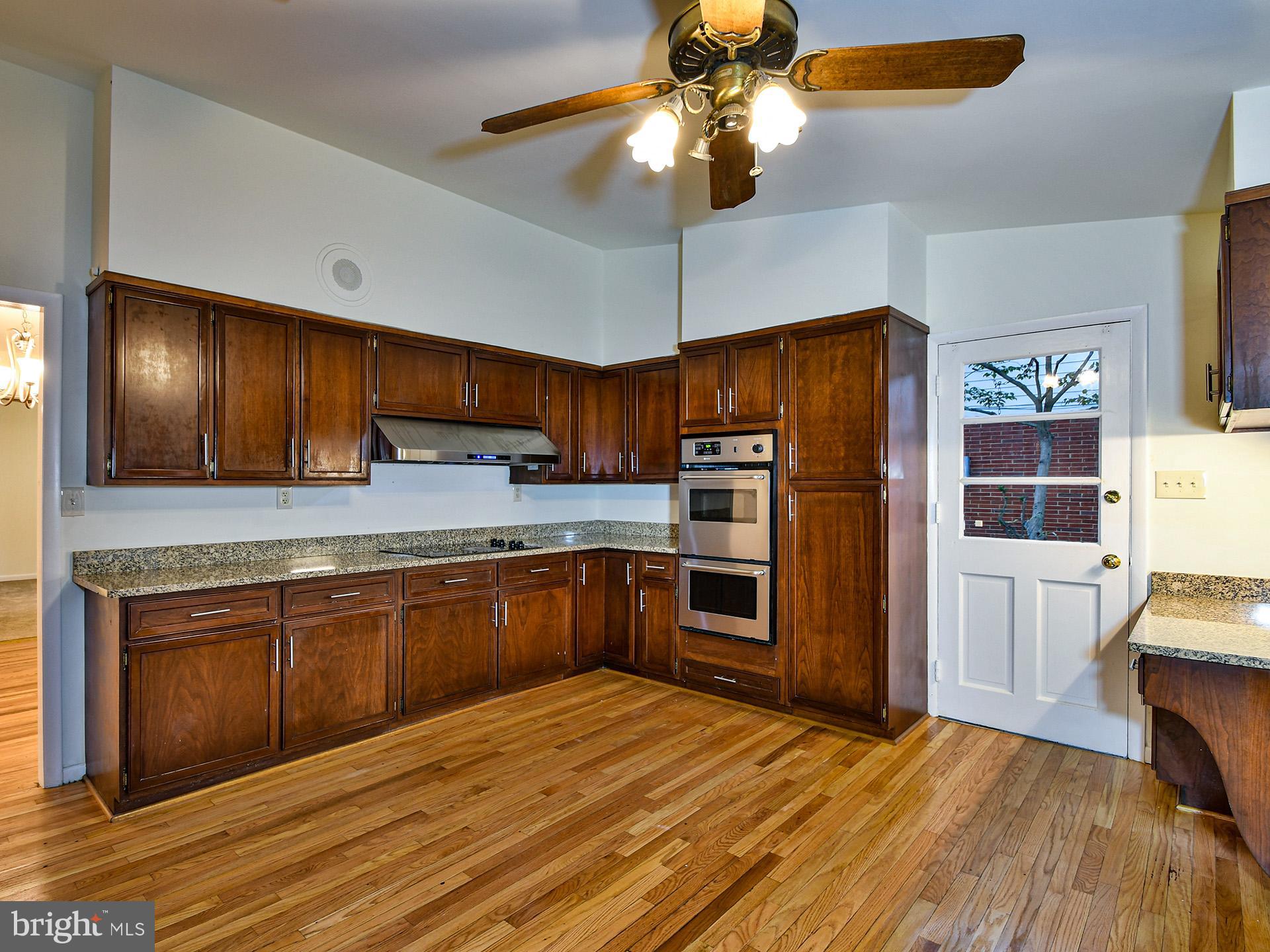 1113 Dunoon Road Silver Spring, MD 20903 - Photo 5 of 32