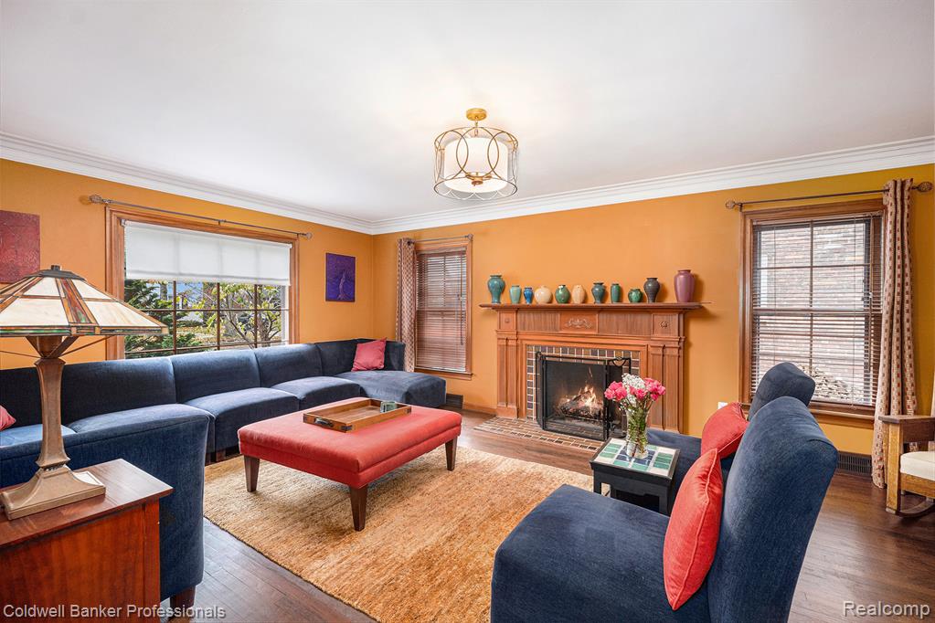 1358 Harvard Road Grosse Pointe Park, MI 48230 - Photo 8 of 52