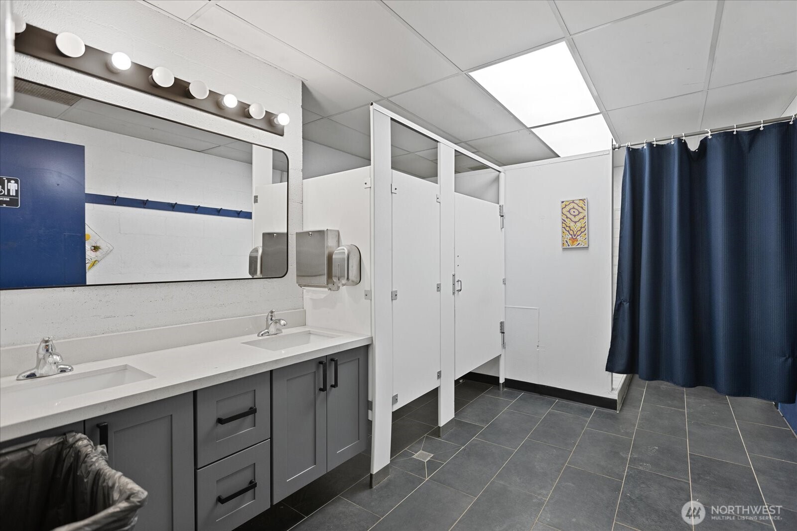 2143 North Northlake Way, Unit 47 Seattle, WA 98103 - Photo 32 of 39