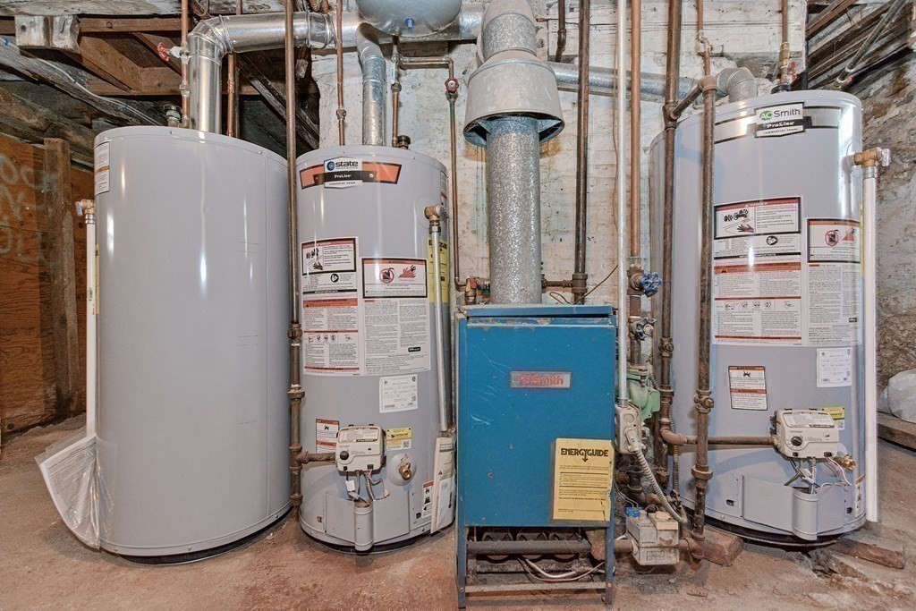 29 Winter Street Fall River, MA 02720 - Photo 31 of 34 a view of living room with furniture