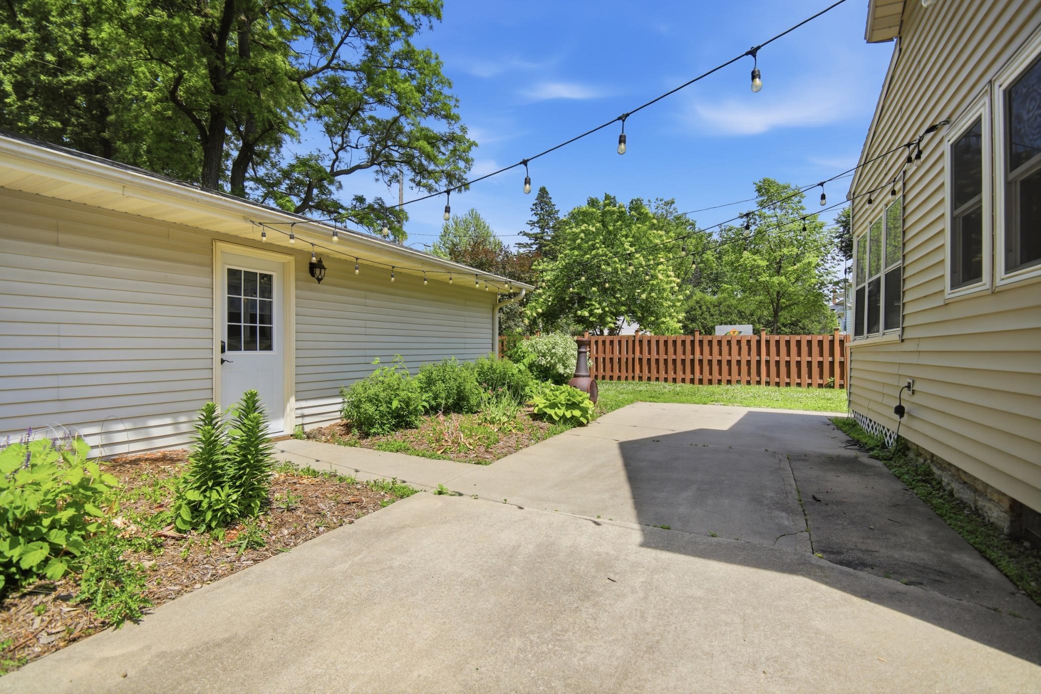 825 East Center Street Rochester, MN 55904 - Photo 32 of 37