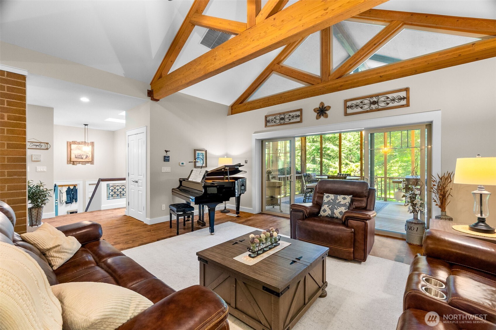 11500 Weisenberger Road Rainier, WA 98576 - Photo 10 of 40