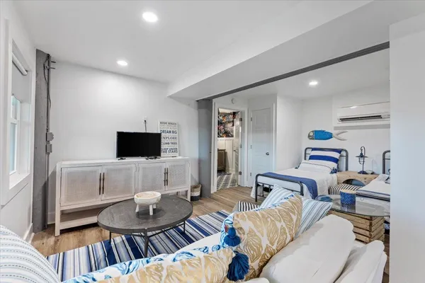 $699,000 | 60 Southside Drive, Crawfordville, FL 32327