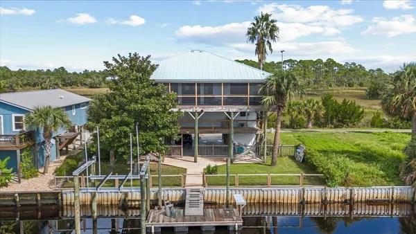 $699,000 | 60 Southside Drive, Crawfordville, FL 32327