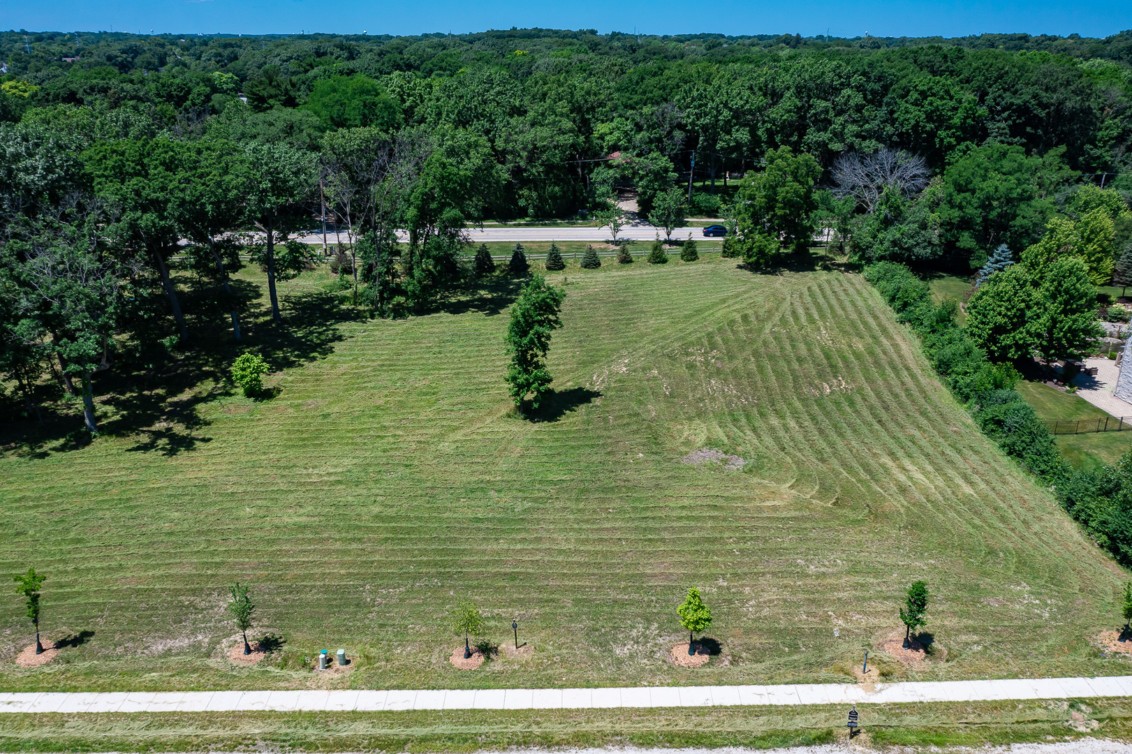 8846 Johnston Road Burr Ridge, IL 60527 - Photo 2 of 6 Gallery Image 2