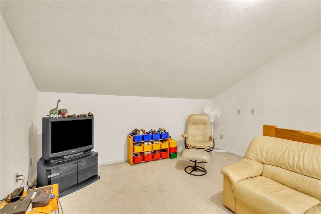 23 Woodlot Road Amherst, MA 01002 - Photo 36 of 42 Gallery Image 36