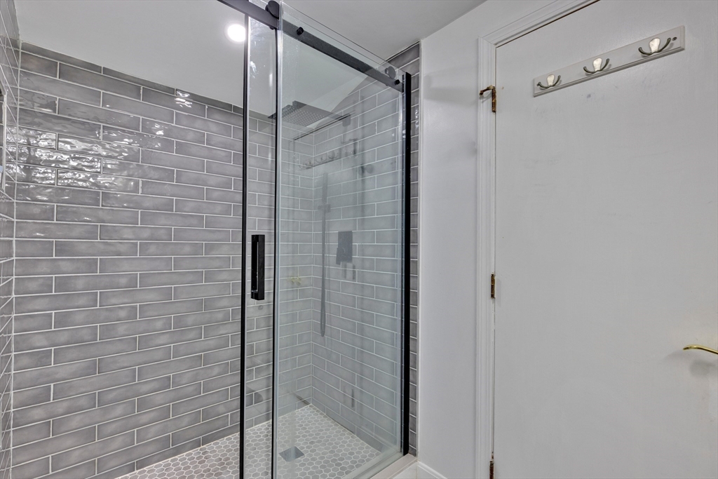 18 Ames Street Sharon, MA 02067 - Photo 8 of 33